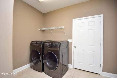 Tiny photo for 115 Hackberry St, Oak Ridge, TN 37830 (MLS # 1350020)