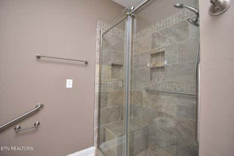 Tiny photo for 115 Hackberry St, Oak Ridge, TN 37830 (MLS # 1350020)