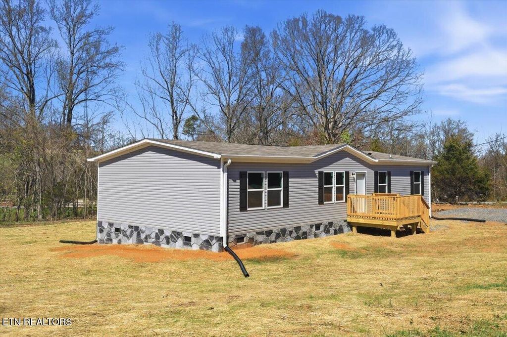 Photo of 2036 River View Drive, Morristown, TN 37813 (MLS # 1333970)