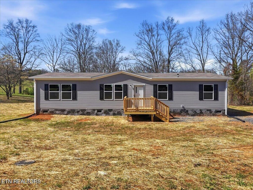 Photo of 2036 River View Drive, Morristown, TN 37813 (MLS # 1333970)