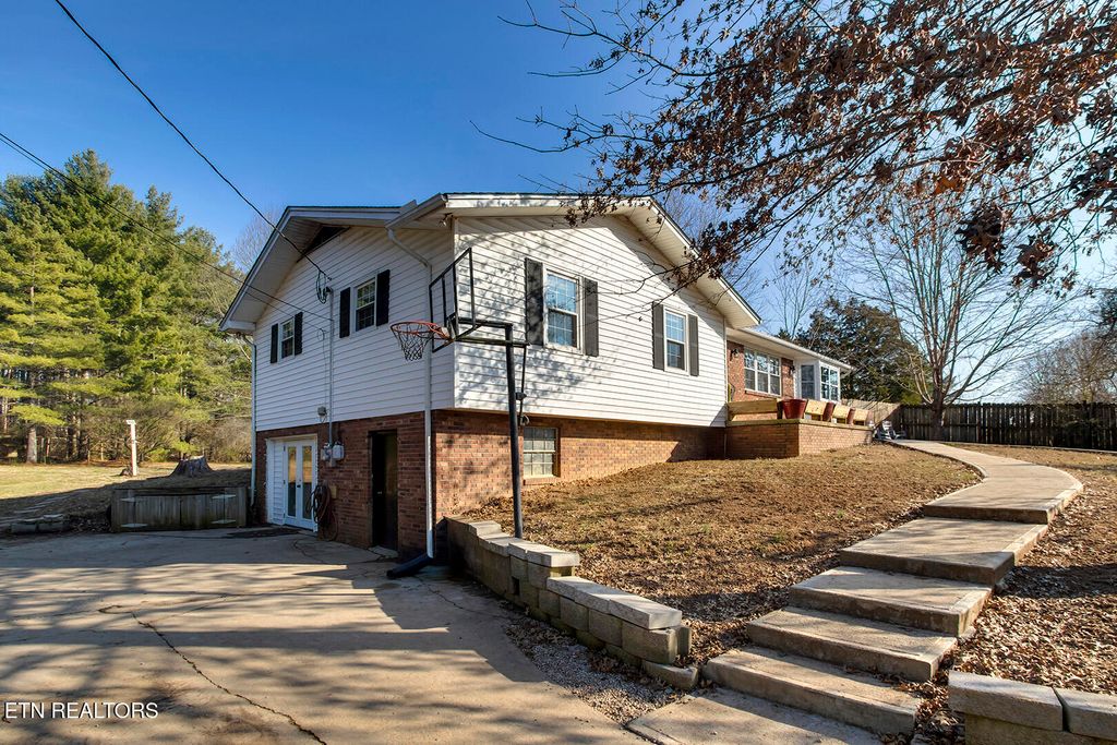 Photo of 77407744 Tazewell Pike, Corryton, TN 37721 (MLS # 1289416)