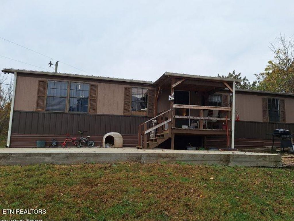 Photo of 335 Cedar Lane Rd, Madisonville, TN 37354 (MLS # 1288979)