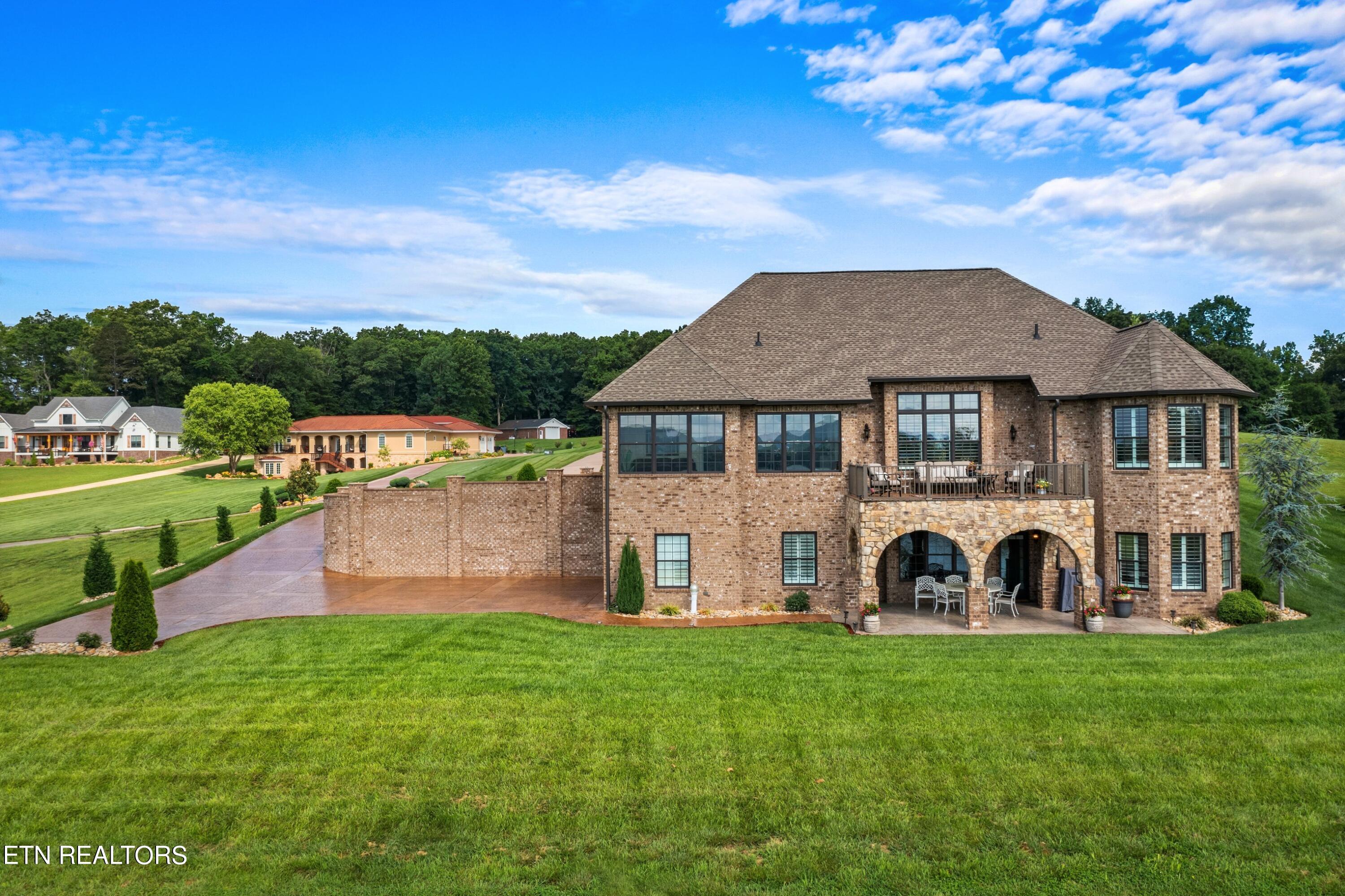 604 Blount Circle