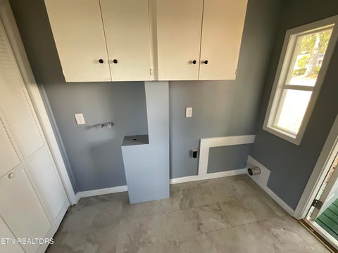 Tiny photo for 137 Utah Ave, Oak Ridge, TN 37830 (MLS # 1357152)