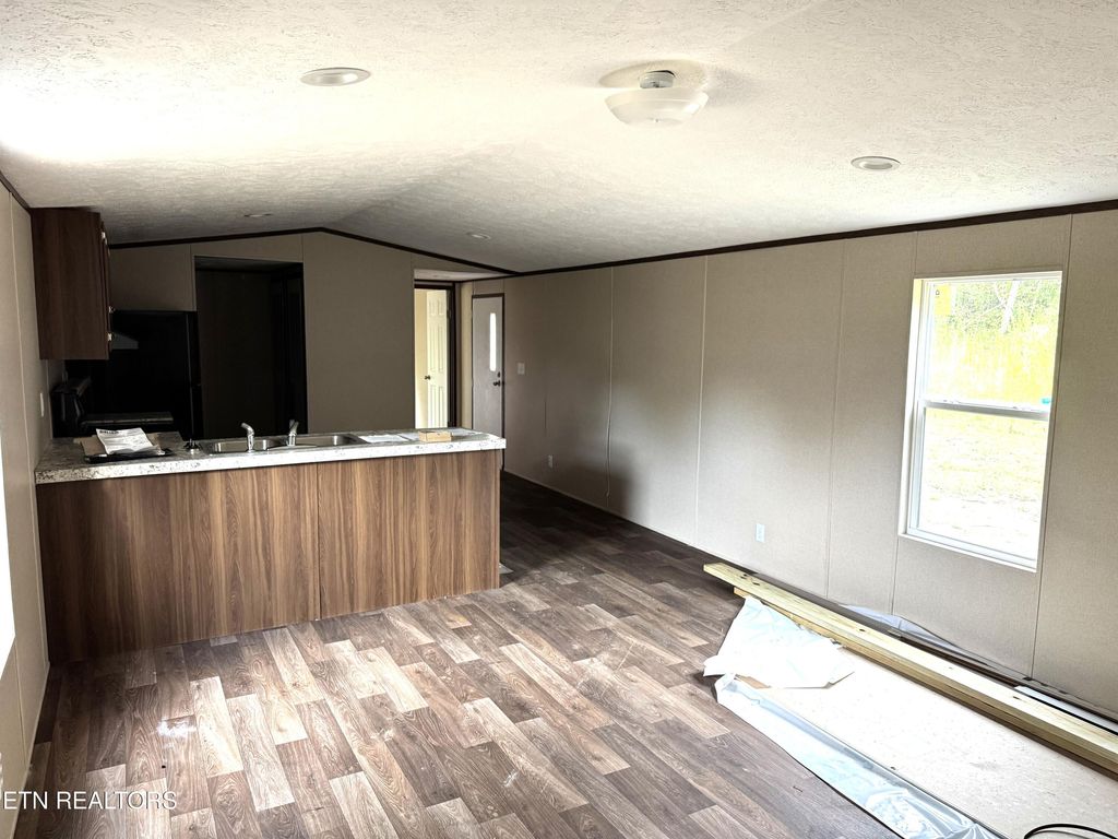 Photo of 190 Erin Rd, Crossville, TN 38572 (MLS # 1314195)