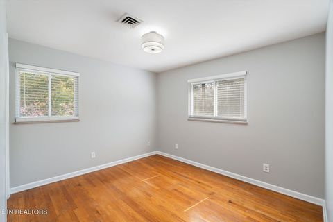 Tiny photo for 4029 Hiawatha Drive, Knoxville, TN 37919 (MLS # 1327888)