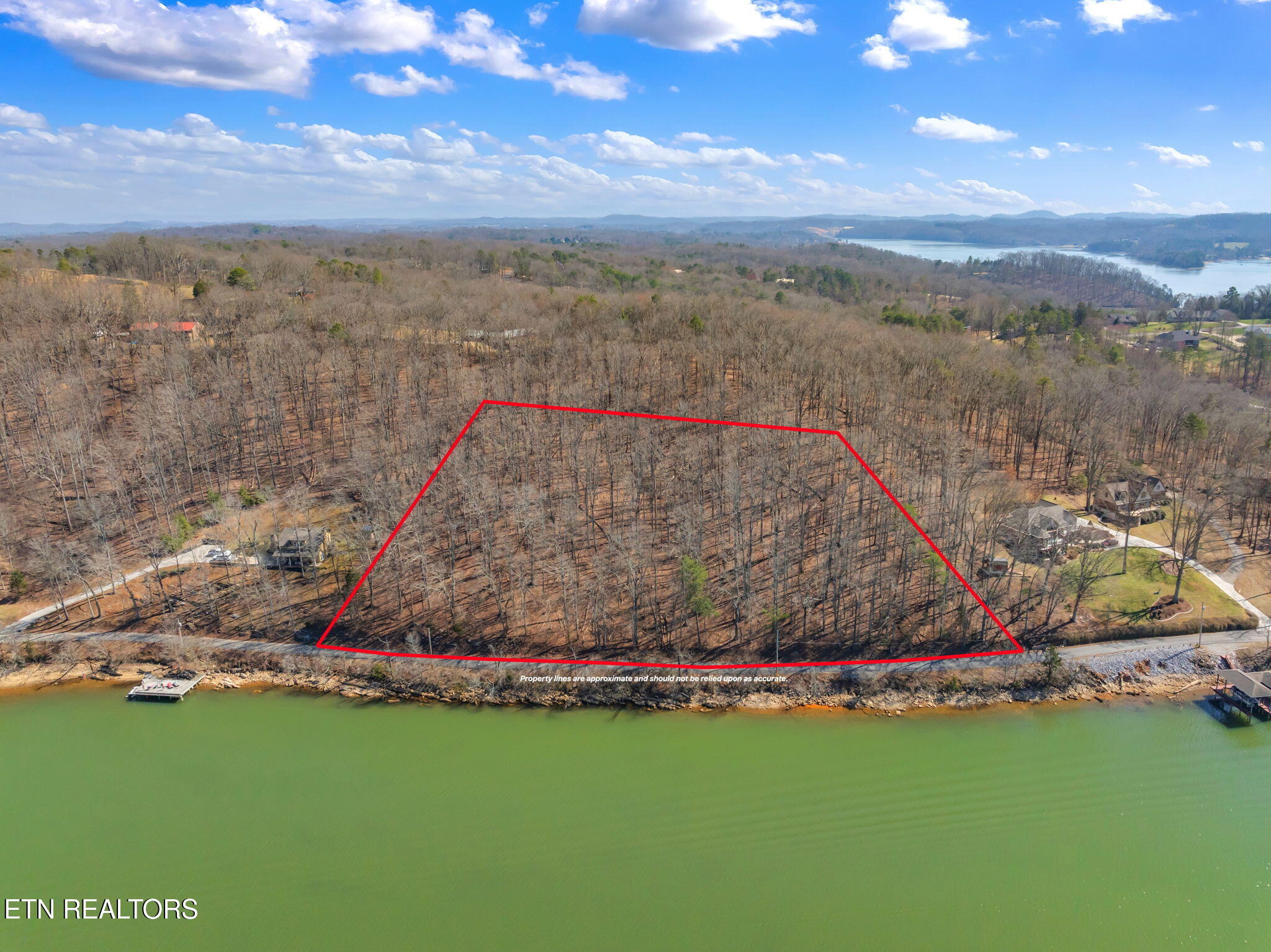 5.4 ac Lakeside Drive