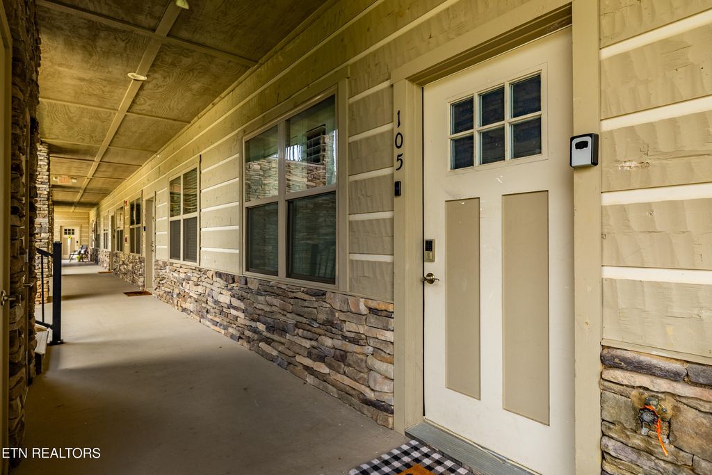 Photo of 338 Shooting Star Loop #105, Townsend, TN 37882 (MLS # 1348708)