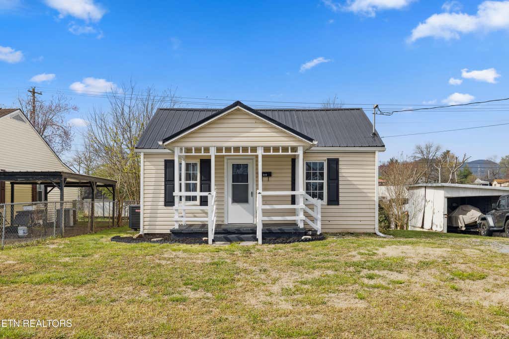 Photo of 625 7Th St, Newport, TN 37821 (MLS # 1303369)