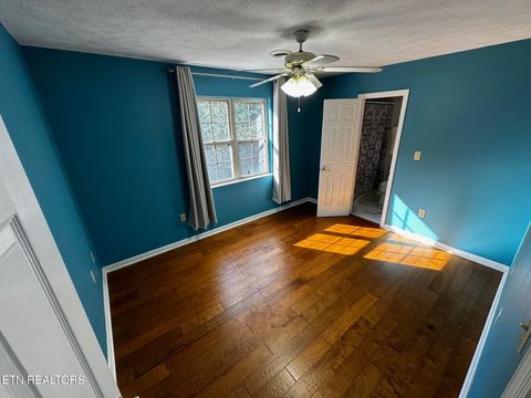 Tiny photo for 511 Emerald Ave, Kodak, TN 37764 (MLS # 1317361)