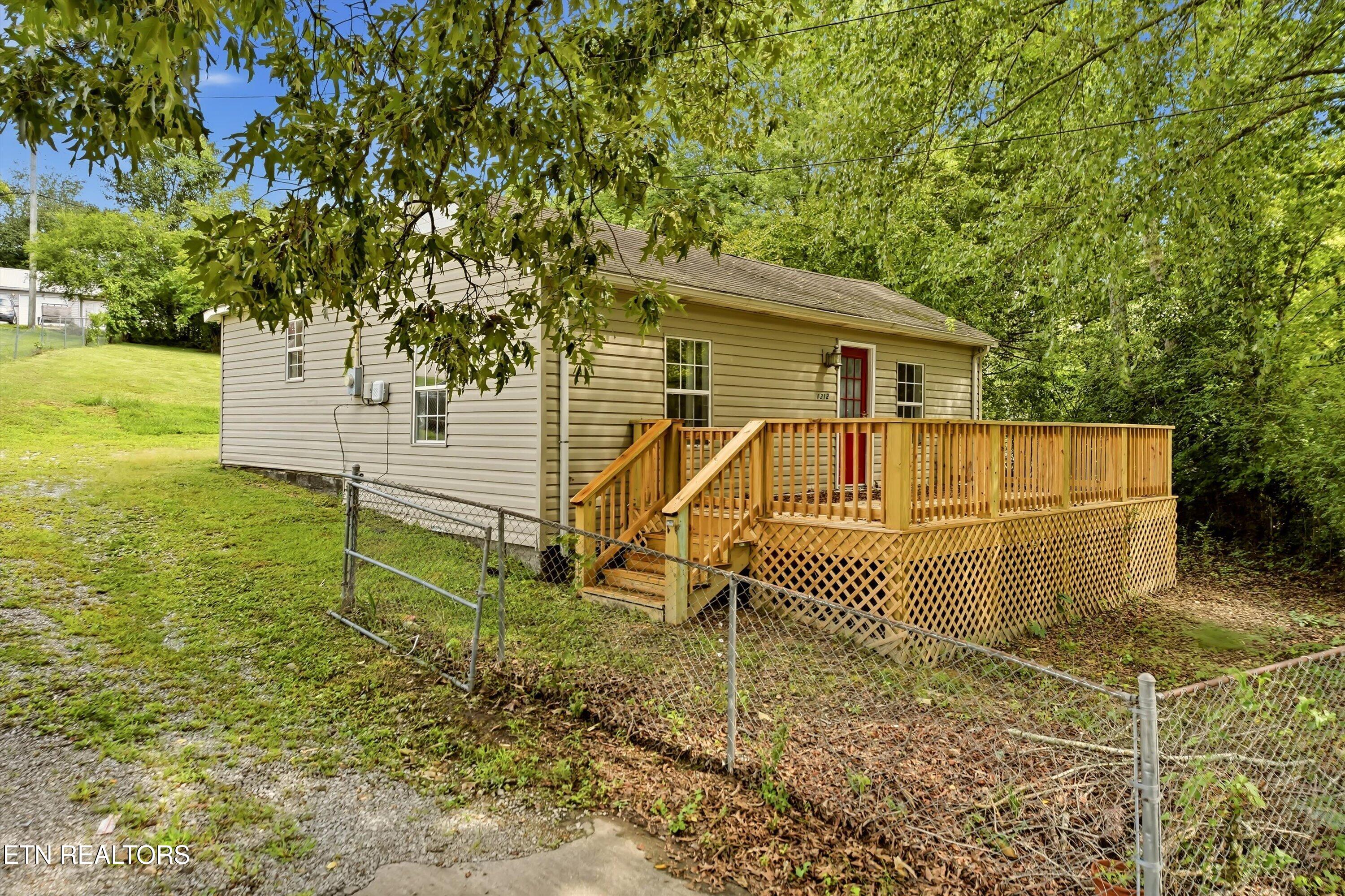 1312 Hammerhill Rd