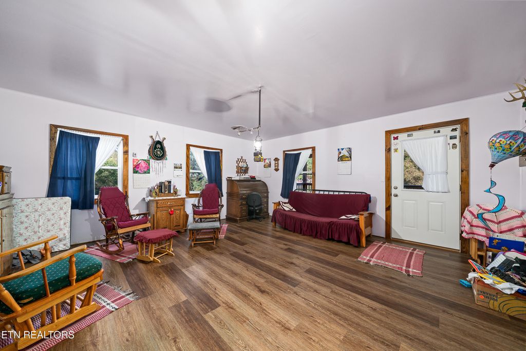 Photo of 107 Cherry St, Deer Lodge, TN 37726 (MLS # 1335225)