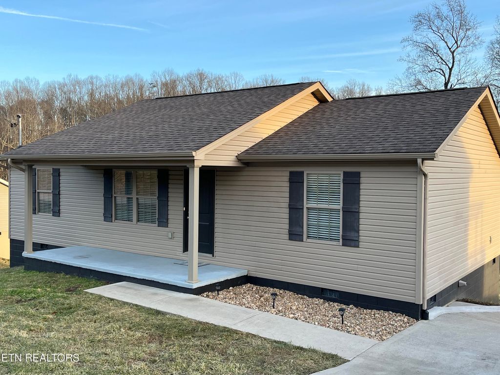 Photo of 410 Hubbs Grove Rd, Maynardville, TN 37807 (MLS # 1289596)