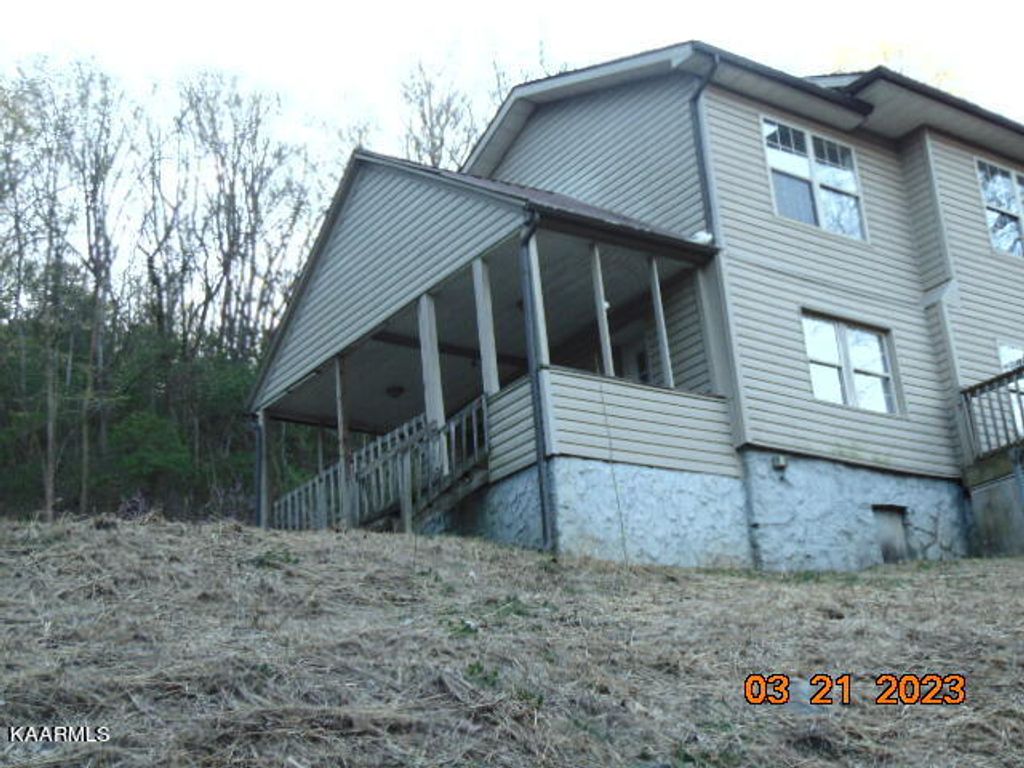 Photo of 3070 Dug Gap Rd, Louisville, TN 37777 (MLS # 1222032)
