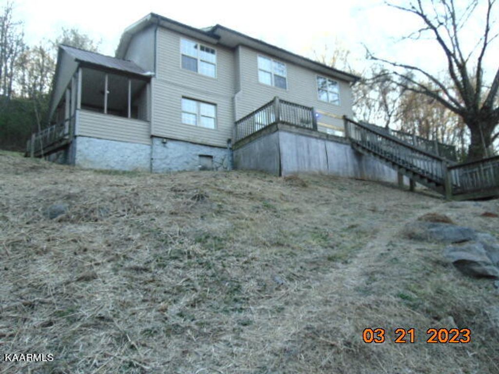 Photo of 3070 Dug Gap Rd, Louisville, TN 37777 (MLS # 1222032)