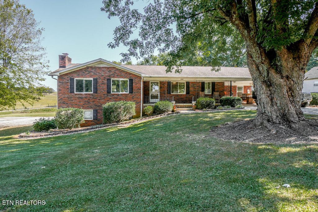 Photo of 4124 Shaw Drive, Rockford, TN 37853 (MLS # 1241639)