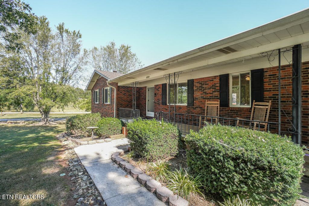 Photo of 4124 Shaw Drive, Rockford, TN 37853 (MLS # 1241639)