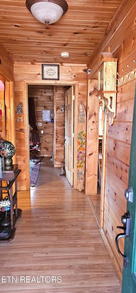 Tiny photo for 102 Curtis Circle, Kingston, TN 37763 (MLS # 1359514)