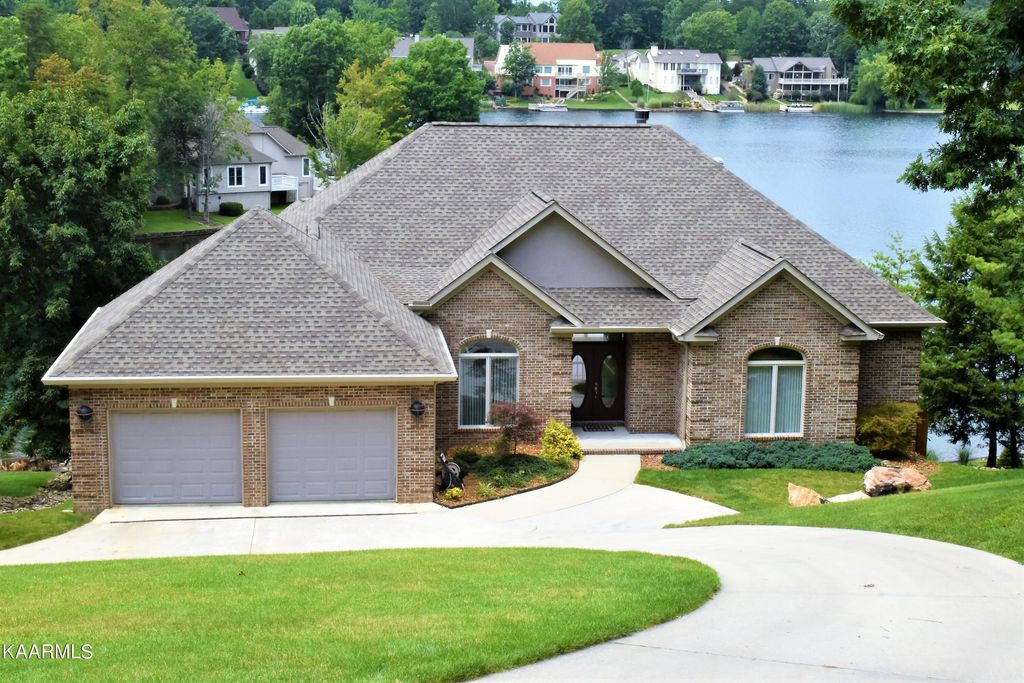 Photo of 39 Markham Terrace, Fairfield Glade, TN 38558 (MLS # 1235490)
