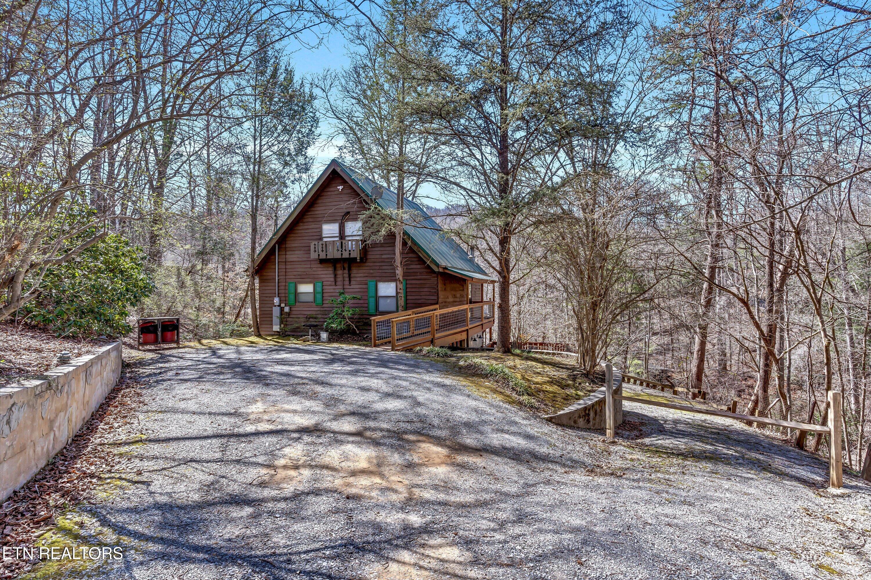 1008 N Ridge Place
