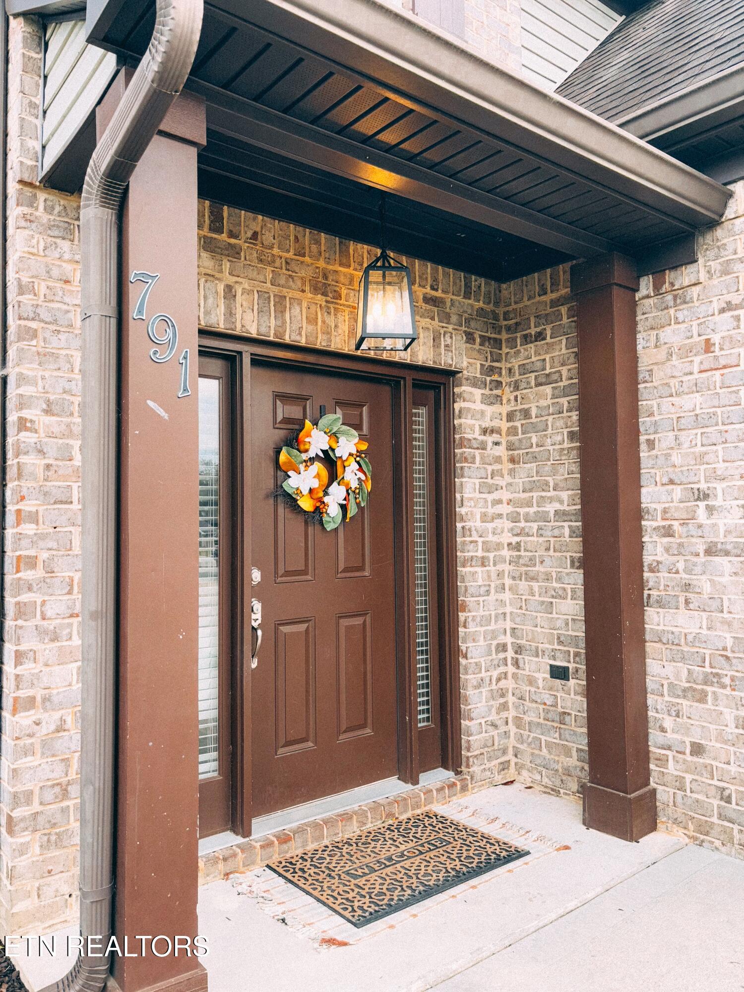 791 W Glenview Drive