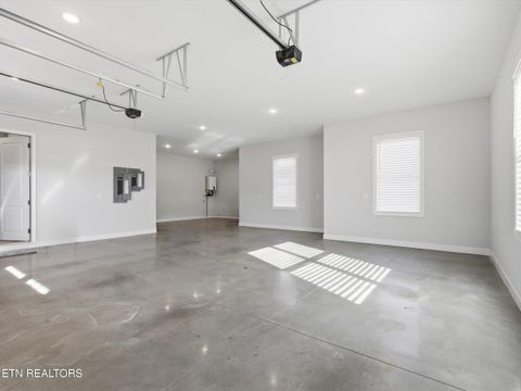 Tiny photo for 3764 Promontory Point, Louisville, TN 37777 (MLS # 1324608)