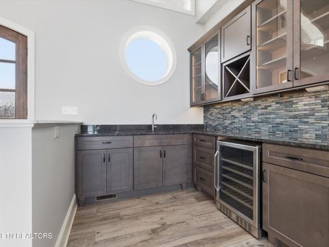 Tiny photo for 3764 Promontory Point, Louisville, TN 37777 (MLS # 1324608)