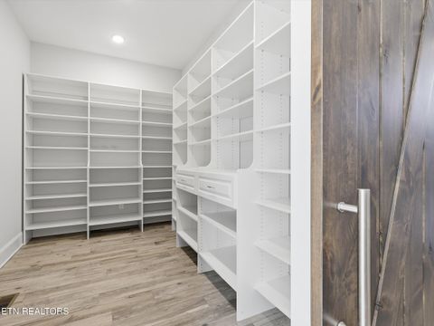 Tiny photo for 3764 Promontory Point, Louisville, TN 37777 (MLS # 1324608)