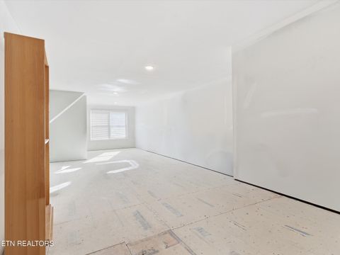 Tiny photo for 3764 Promontory Point, Louisville, TN 37777 (MLS # 1324608)