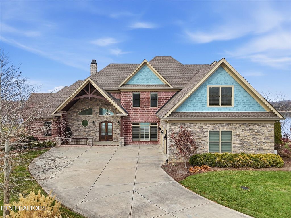 Photo of 3764 Promontory Point, Louisville, TN 37777 (MLS # 1324608)