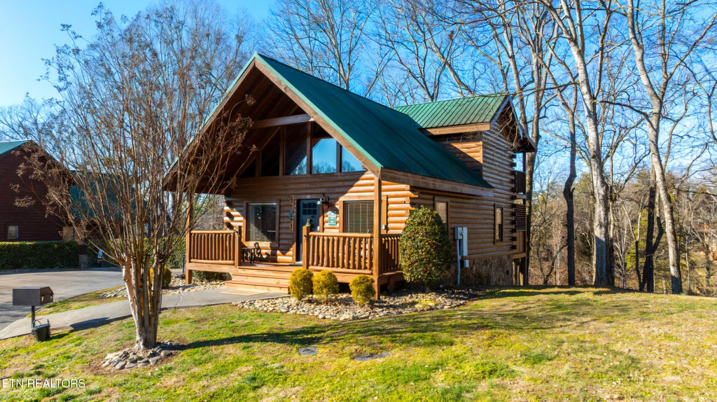 Photo of 1644 Little Cabin Loop, Sevierville, TN 37862 (MLS # 1344674)