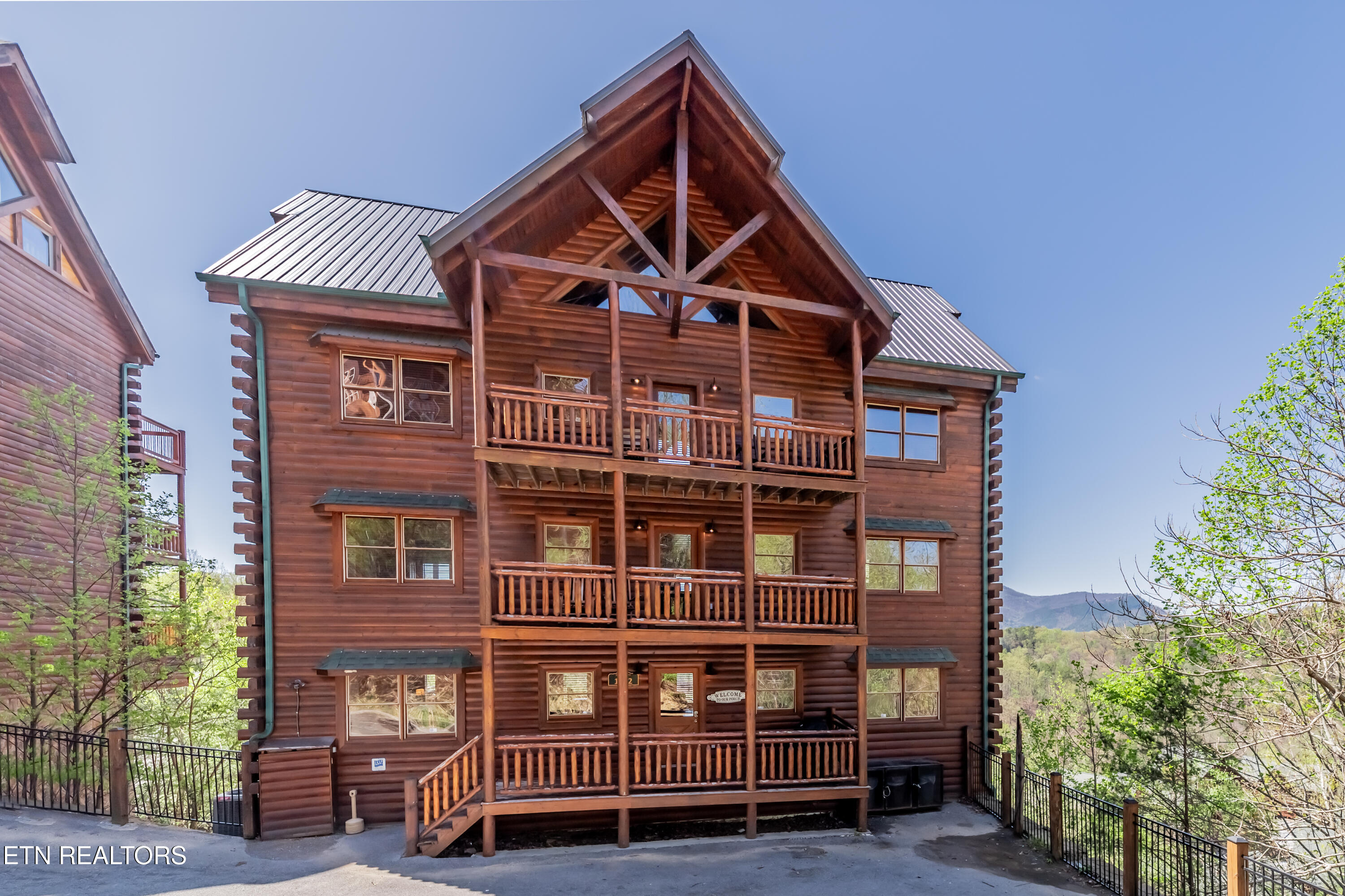 1032 Black Bear Cub Way