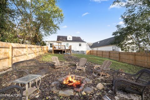 Tiny photo for 406 W 5th Ave, Lenoir City, TN 37771 (MLS # 1319390)