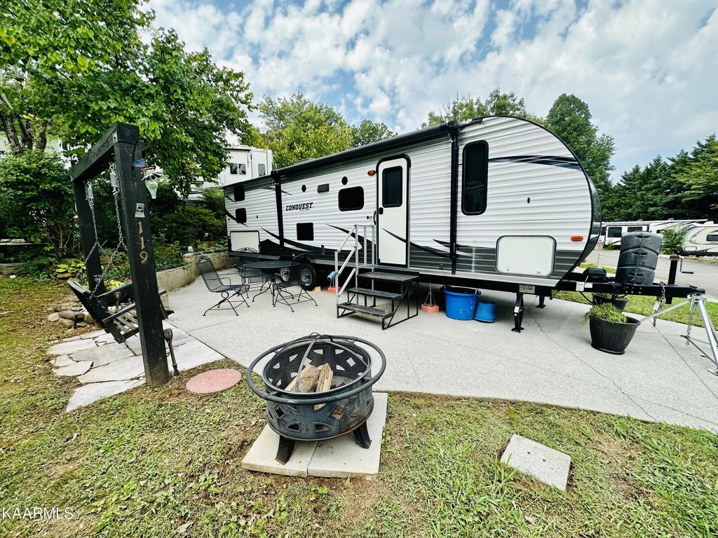 Photo of 119 Highway 73, Townsend, TN 37882 (MLS # 1237033)