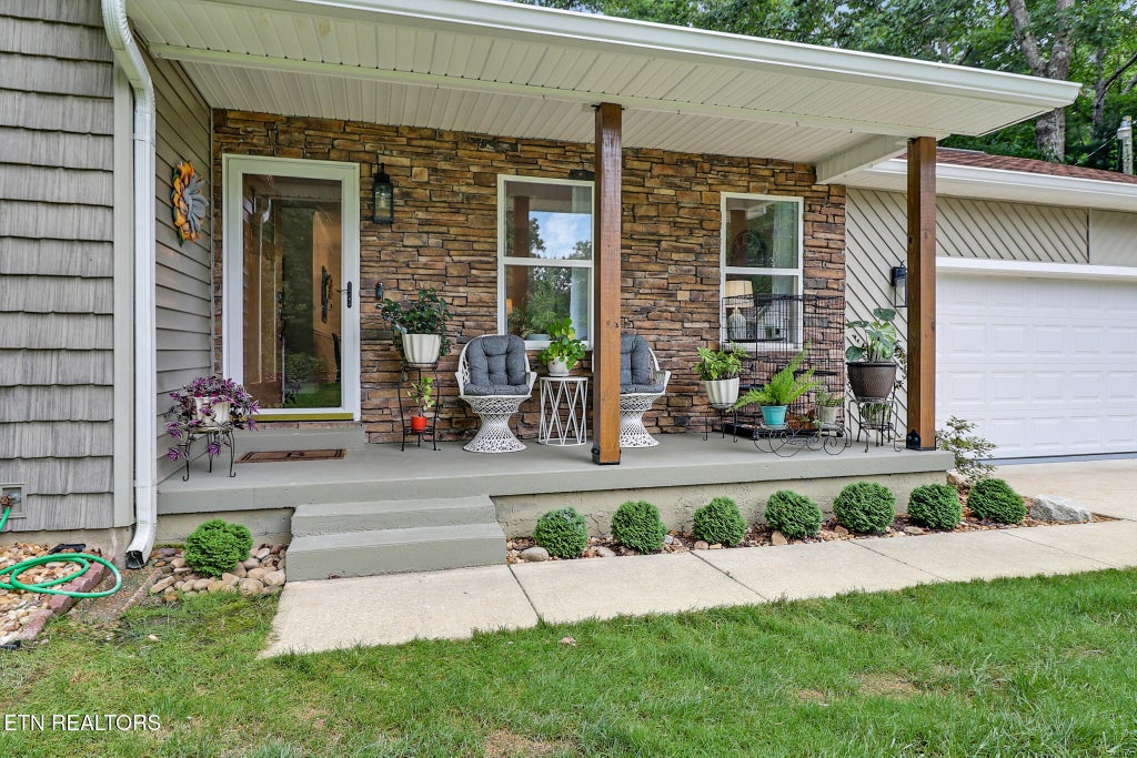 Photo of 77 Mulberry Circle, Crossville, TN 38555 (MLS # 1354394)