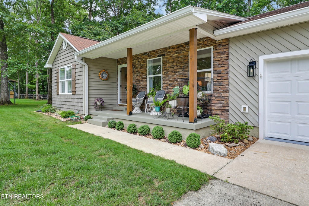 Photo of 77 Mulberry Circle, Crossville, TN 38555 (MLS # 1354394)