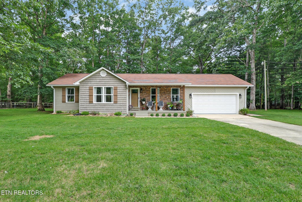 Photo of 77 Mulberry Circle, Crossville, TN 38555 (MLS # 1354394)