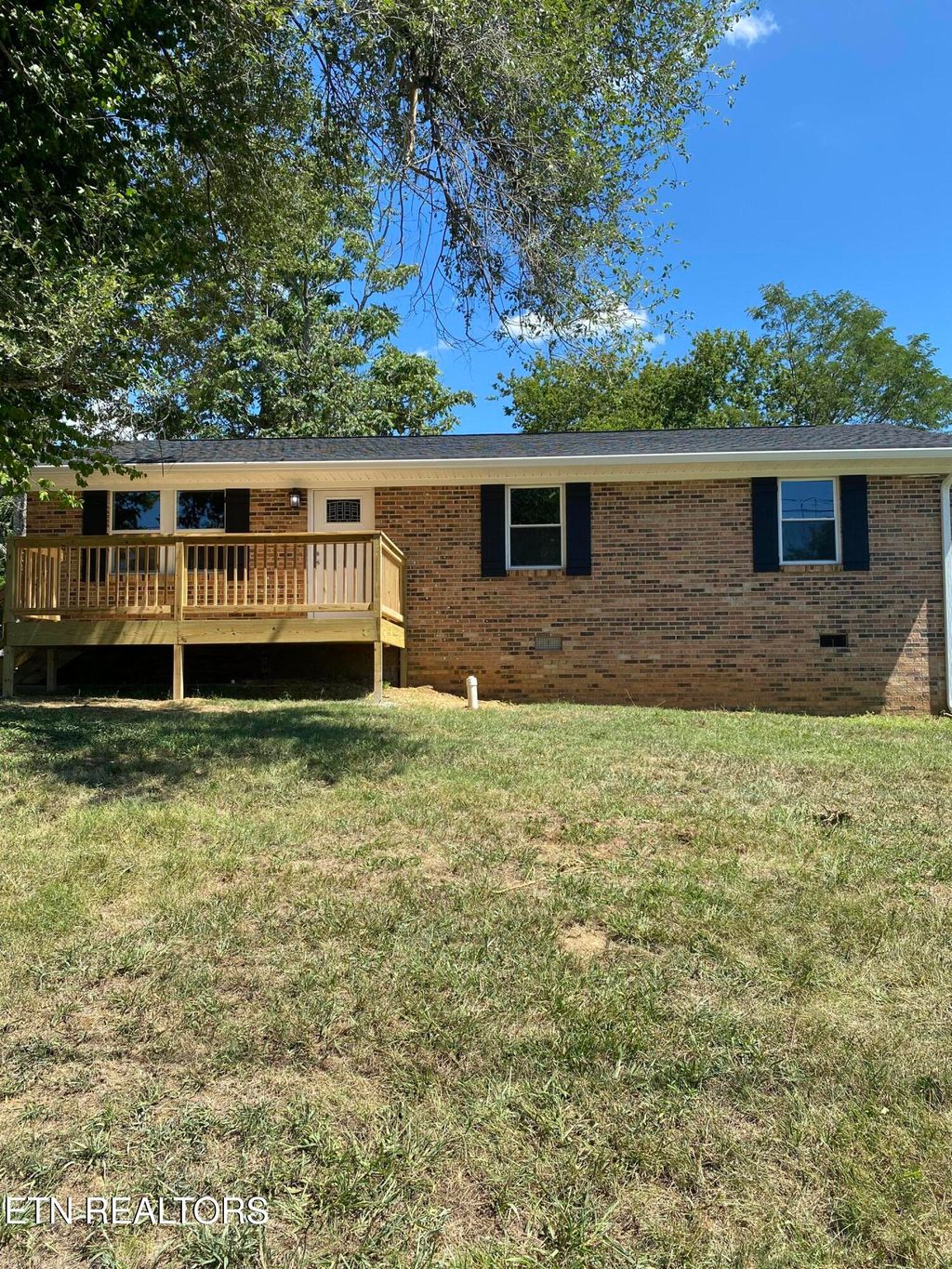 Photo of 517 3rd (Third) St, Madisonville, TN 37354 (MLS # 1309943)