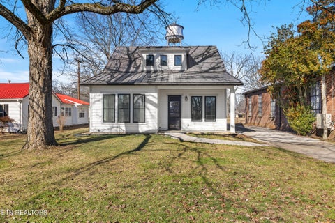 Photo of 103 E Main St, Englewood, TN 37329 (MLS # 1349840)