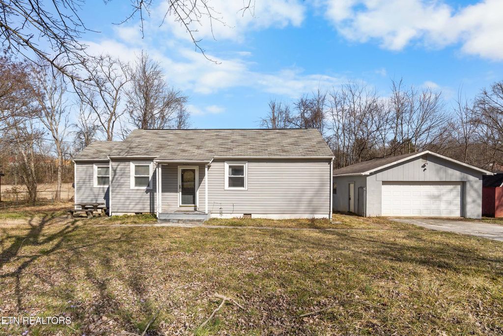 Photo of 466 Hidden Valley Rd, Clinton, TN 37716 (MLS # 1329733)