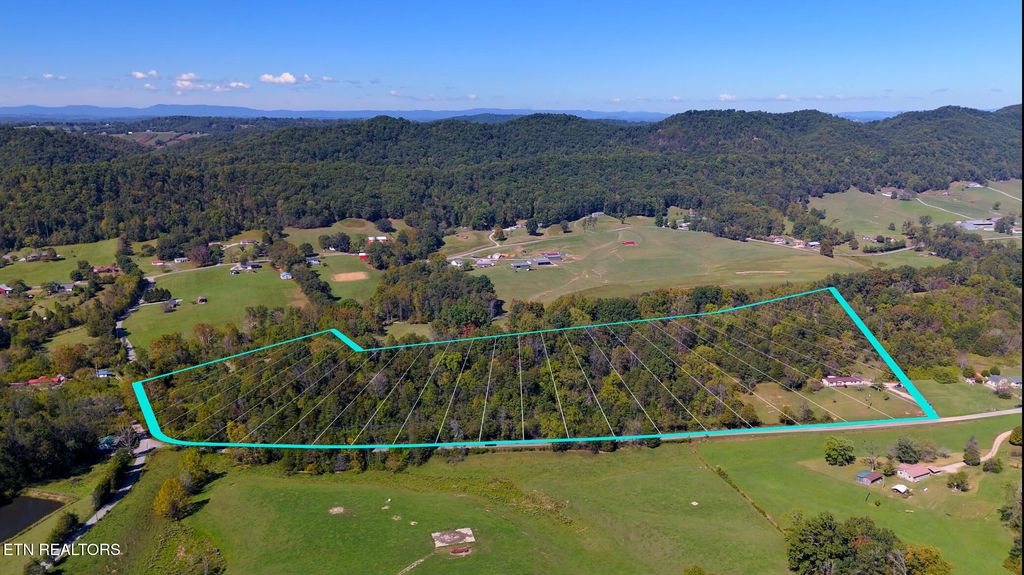 Photo of 259 Little Tater Valley Rd, Luttrell, TN 37779 (MLS # 1335428)