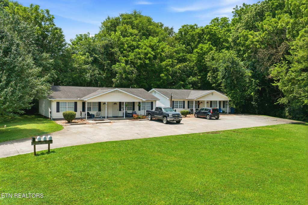 Photo of 2312 Boyds Creek Hwy, Sevierville, TN 37876 (MLS # 1349782)