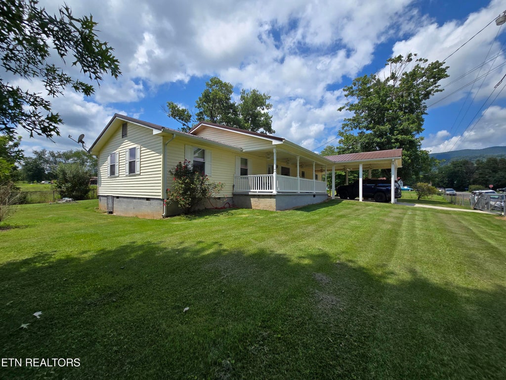 Photo of 166 Snavely Rd, Ewing, VA 24248 (MLS # 1351128)