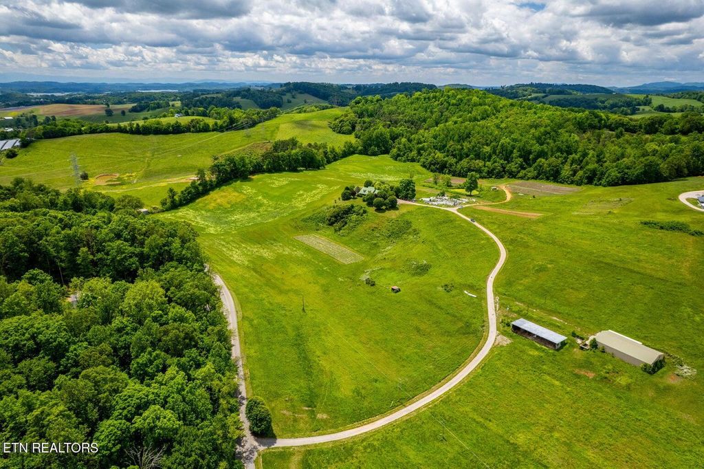 Photo of 768 Greenlee Rd, Rutledge, TN 37861 (MLS # 1329641)