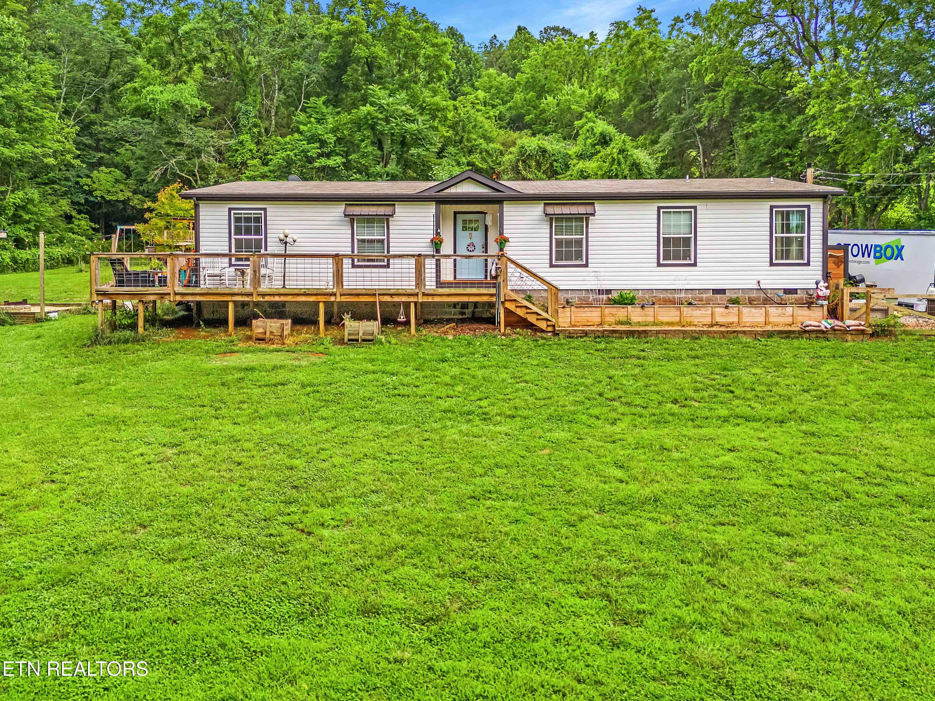 516 Knob Rd