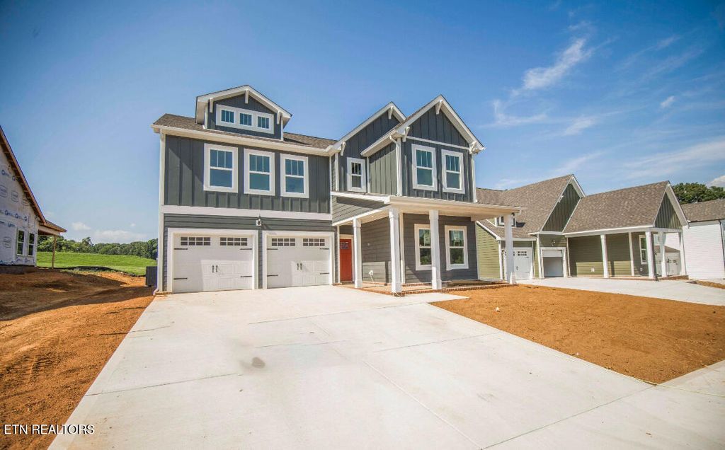 Photo of 318 Ivey Farms Lane (Lot 144), Farragut, TN 37934 (MLS # 1275421)