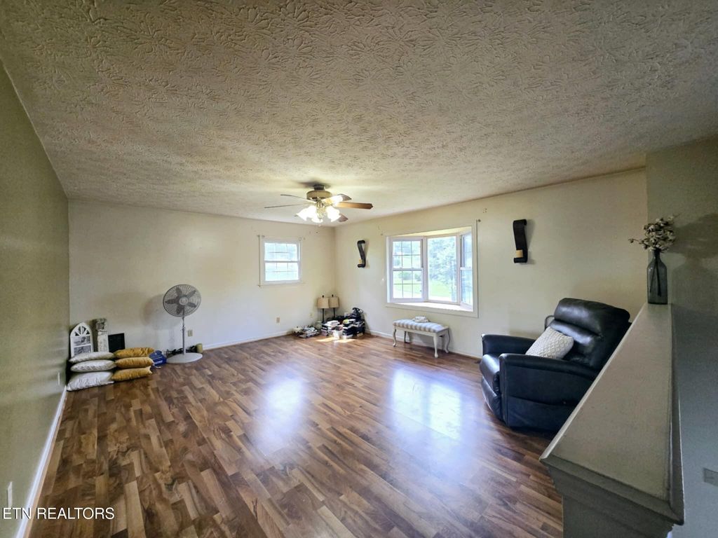 Photo of 175 Norris Drive, Tazewell, TN 37879 (MLS # 1298523)