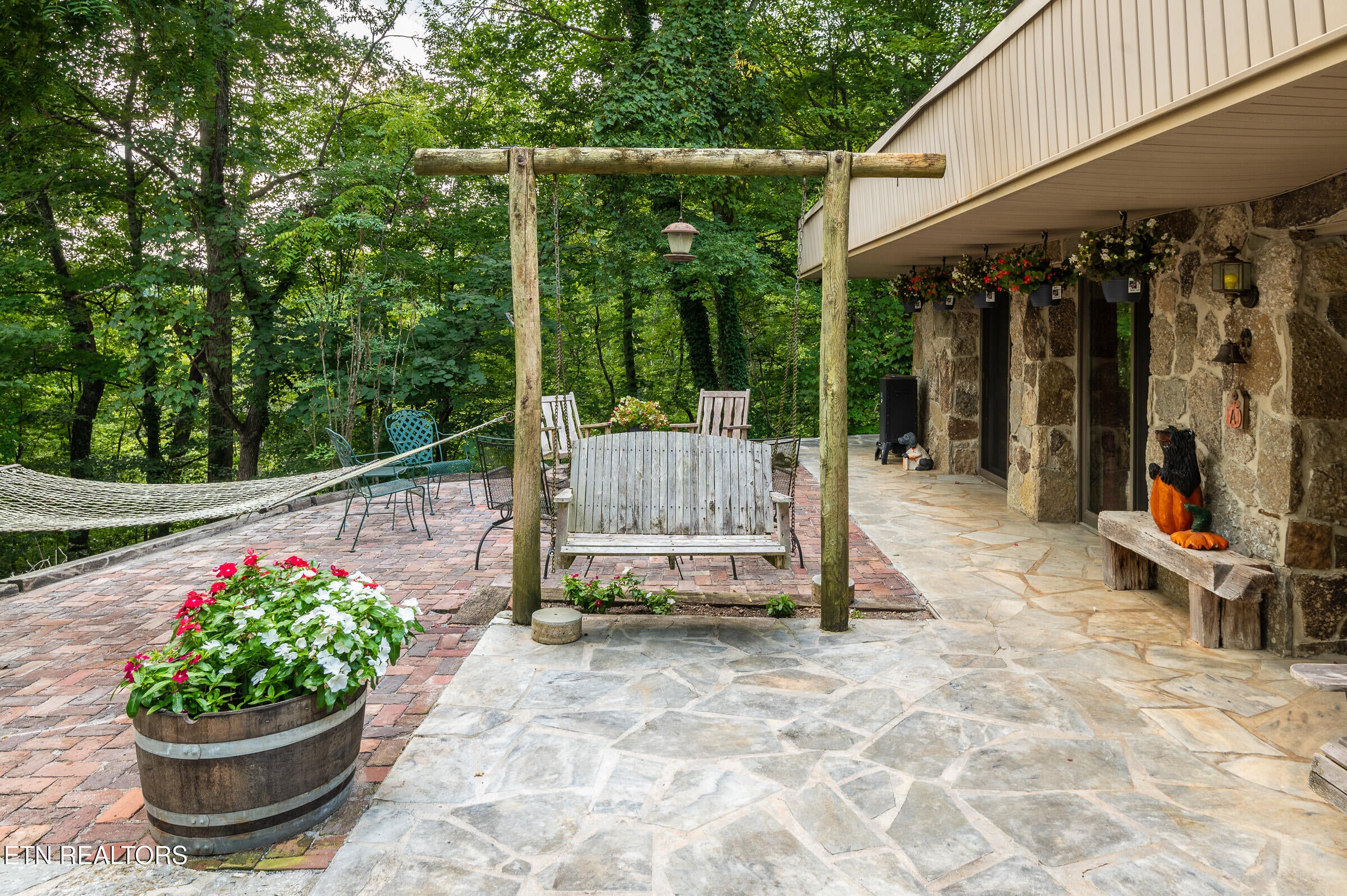 230 Comb Ridge Rd