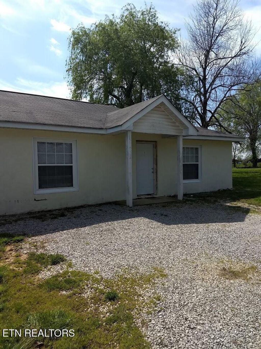 Photo of 1202 Bowman Loop, Crossville, TN 38571 (MLS # 1332025)