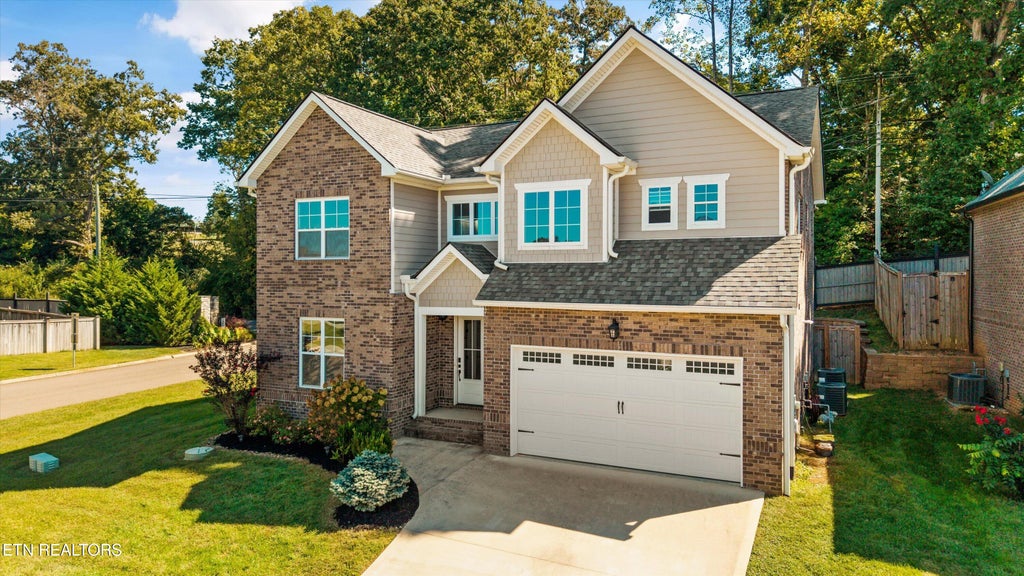 Photo of 8504 Flowering Peach Lane, Knoxville, TN 37923 (MLS # 1357330)